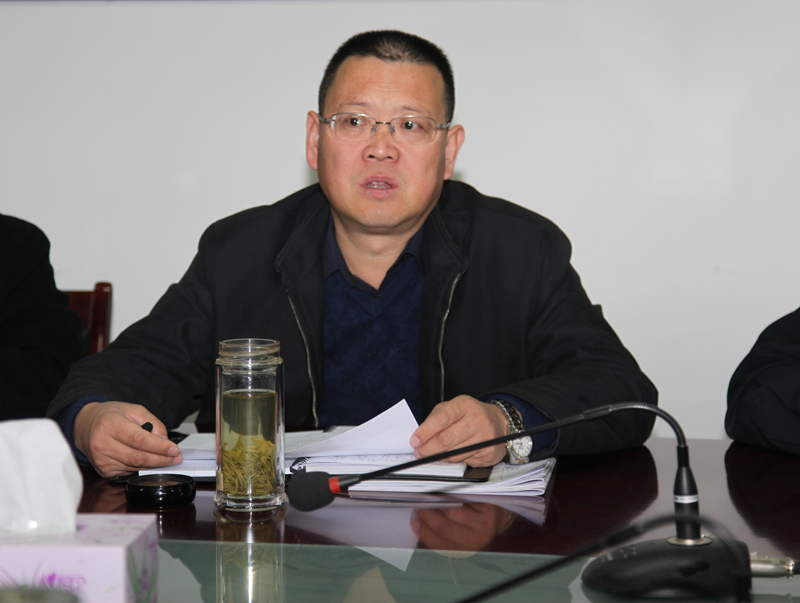 张掖市纪委认真学习贯彻市委中心组学习会议精神