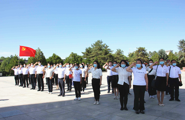 派出市直机关纪检监察工委参加驻在单位“红色高台•初心忆站”主题教育活动