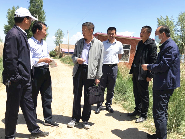 派驻市林草局纪检监察组会同驻在单位开展生态护林员草管员选聘管理工作监督检查