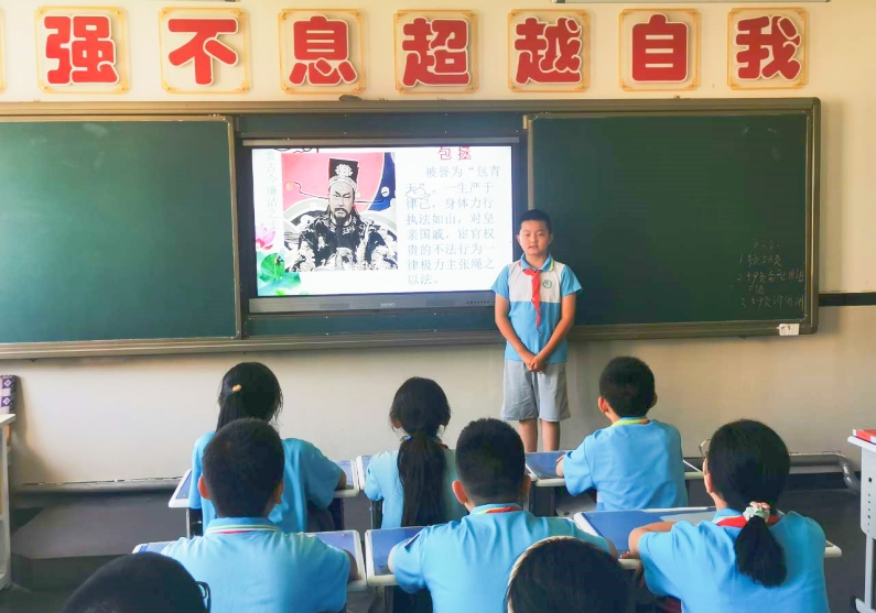 3-1甘州区青西小学组织学生讲“廉洁故事”_副本.jpg