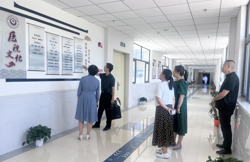 市纪委监委派驻市卫健委纪检监察组实地督查市二院清廉医院建设情况_副本.jpg