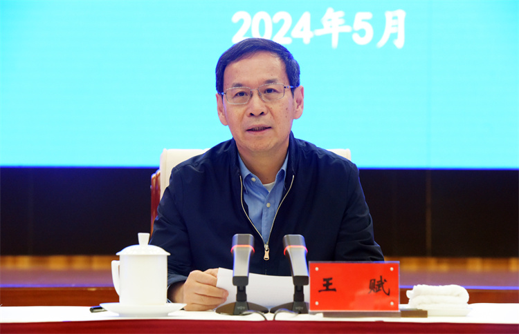 ceab96e3e4ed7daff9e64017731e6bf.jpg