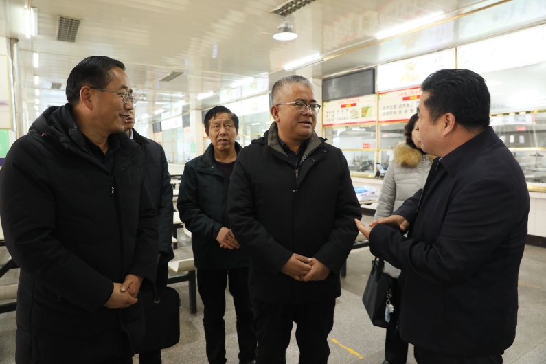 民乐县张鹏调研校园餐专项整治_副本.jpg