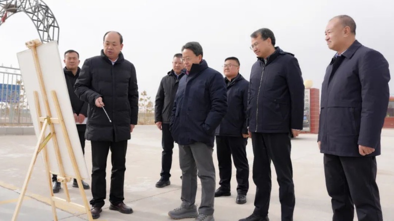 2月11日，市委卢书记调研殡葬领域_l_副本.jpg