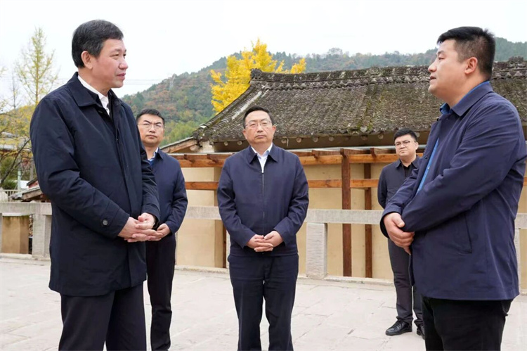 1762136577603691.jpg 微信图片_2025-11-03_104845_998.jpg