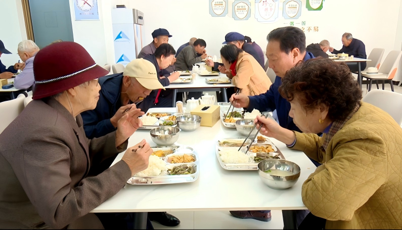 政治监督推动养老服务保障：临泽县敬老爱老餐厅助餐服务795.png